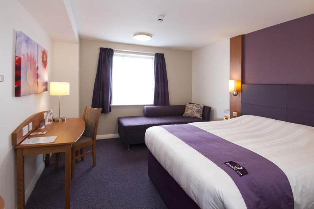 Premier Inn Кіддермінстер Екстер'єр фото