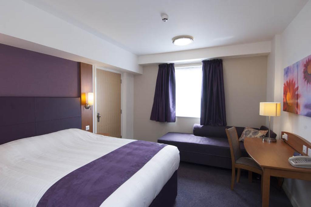 Premier Inn Кіддермінстер Екстер'єр фото