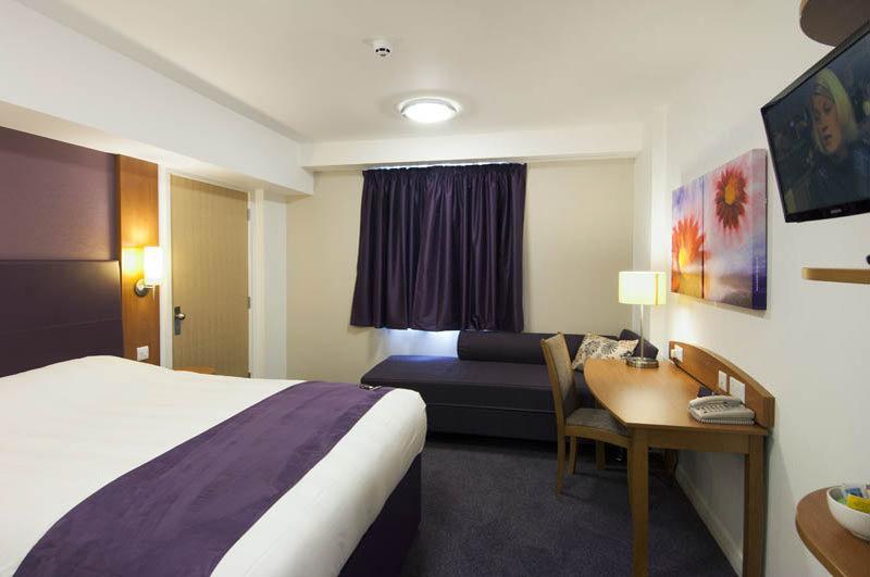 Premier Inn Кіддермінстер Екстер'єр фото